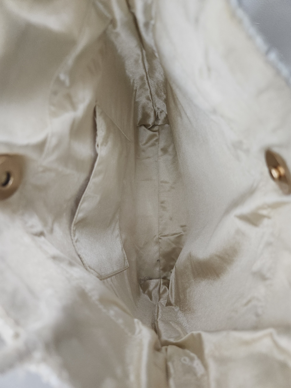 Embellished Cream Beaded Shoulder Bag! - Picture 5 of 8